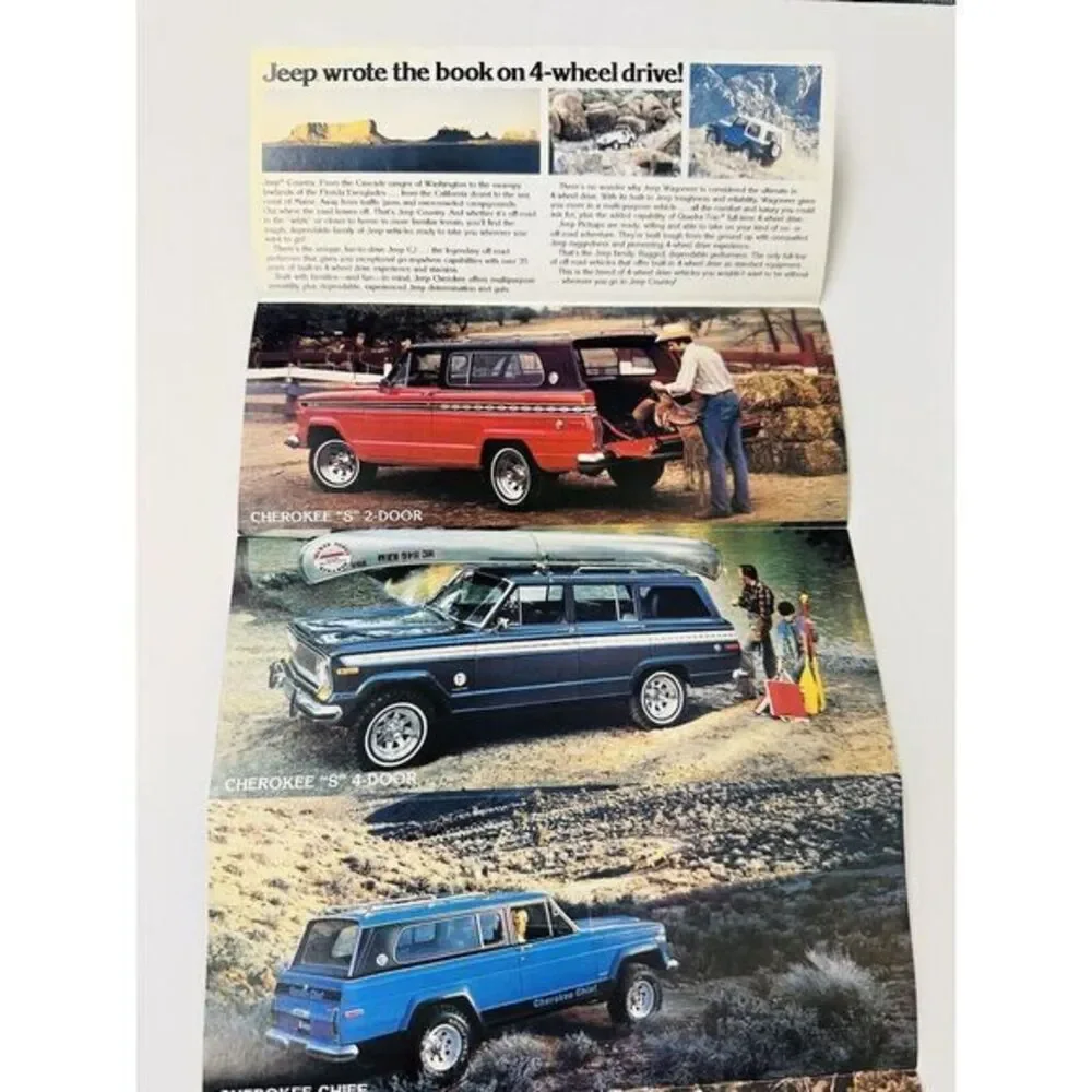 1978 JEEP Color Sales Brochure Booklet Folded‎ Information Phamplet Model List